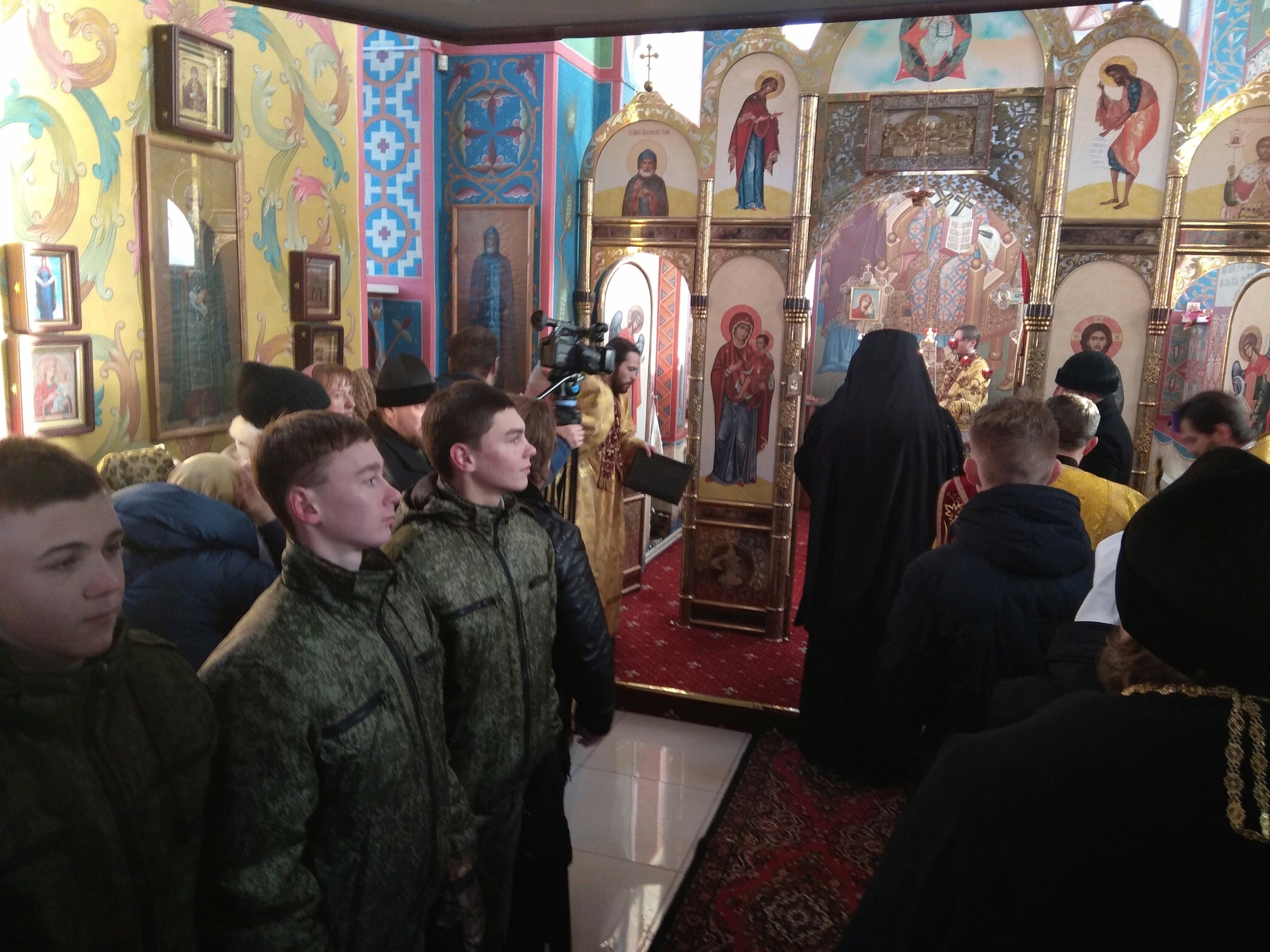 В Златоусте кадеты встретили праздник Александра Невского В Златоусте кадеты встретили праздник Александра Невского