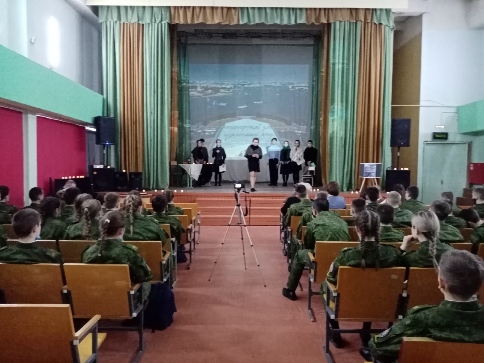 Екатеринбургские кадеты приняли участие в постановке, посвященной блокаде Ленинграда