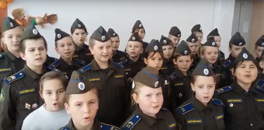 «Мы кадеты-казаки. Любим Вас и ждем»: Казачата из села Челябинской области записали обращение к бойцам