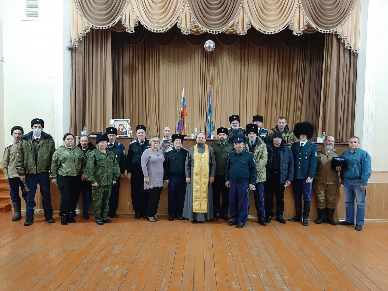 У казаков станицы «Степная» прошел отчетный круг