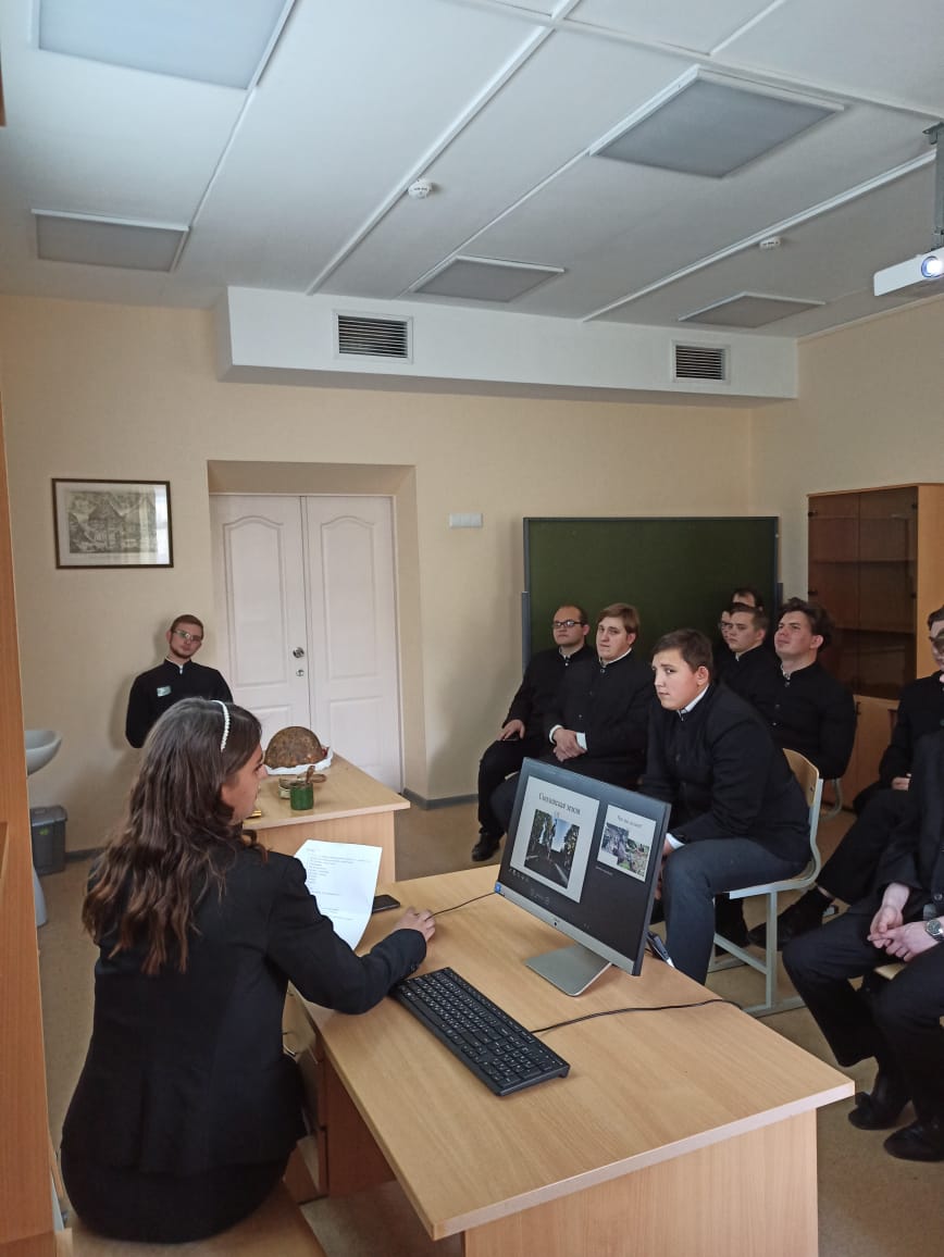 В Екатеринбургской духовной семинарии прошла лекция о поисковом движении В Екатеринбургской духовной семинарии прошла лекция о поисковом движении