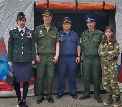 В Екатеринбурге казаки приняли участие в акции Министерства обороны