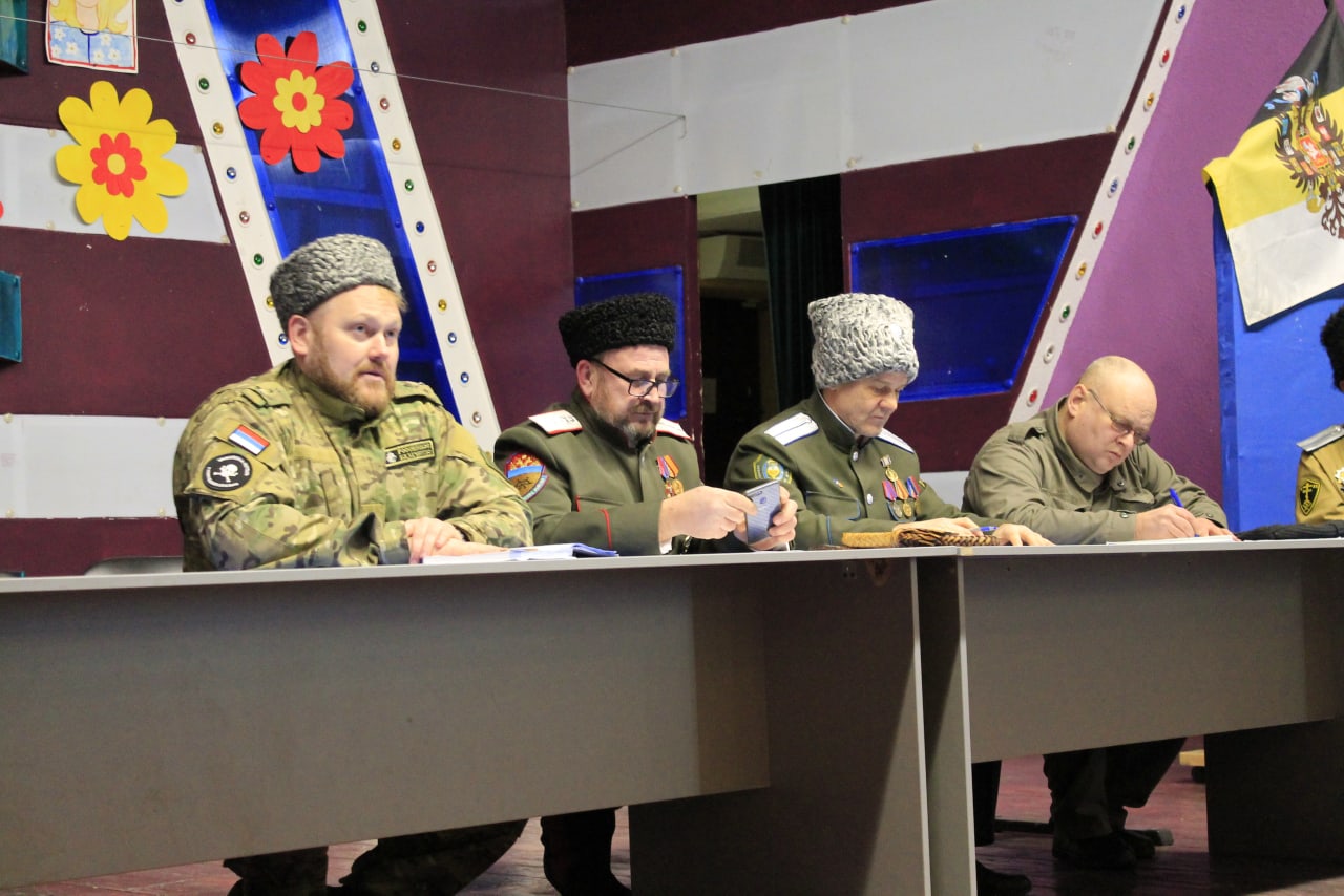 В Челябинске создан казачий оперативный штаб по противодействию распространения коронавируса В Челябинске создан казачий оперативный штаб по противодействию распространения коронавируса