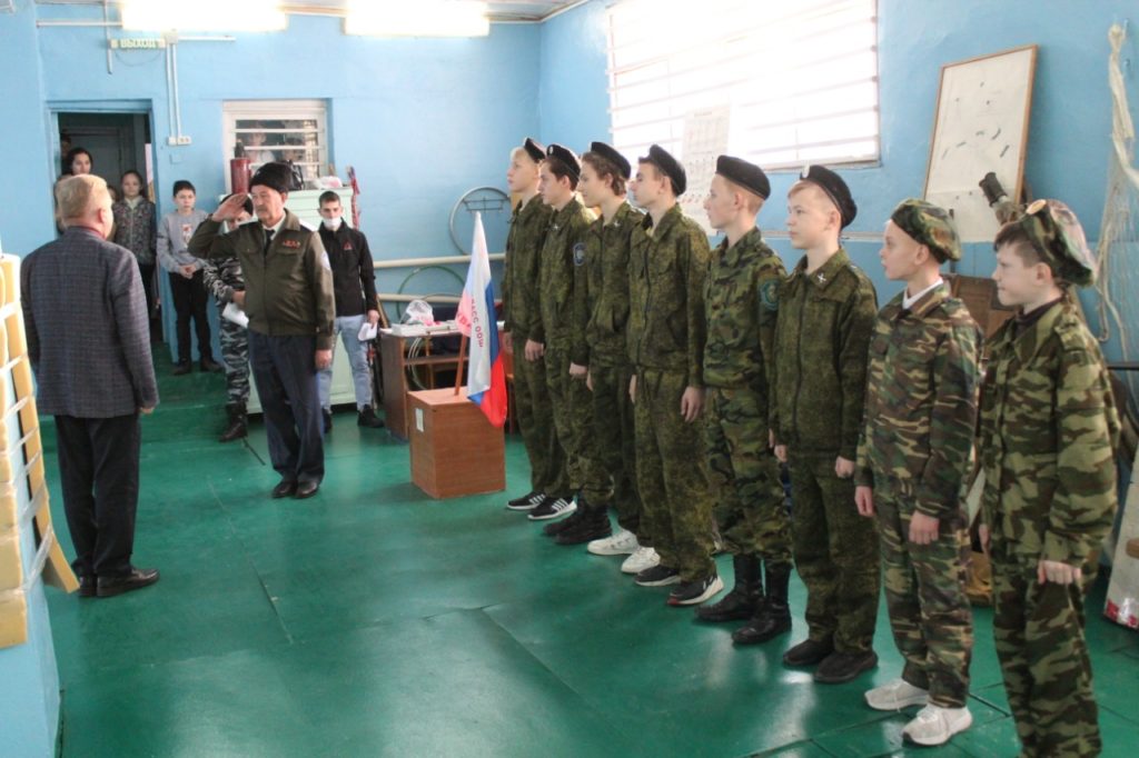Военно-патриотическое воспитание: Казачата готовятся к службе Военно-патриотическое воспитание: Казачата готовятся к службе