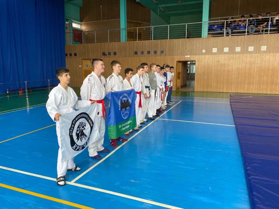 Оренбургские казаки приняли участие в организации чемпионата по рукопашному бою Оренбургские казаки приняли участие в организации чемпионата по рукопашному бою