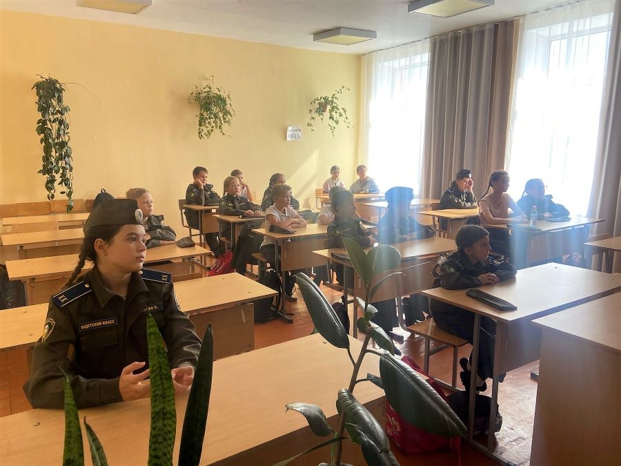 Школа села Травники Челябинской области может стать казачьей Школа села Травники Челябинской области может стать казачьей