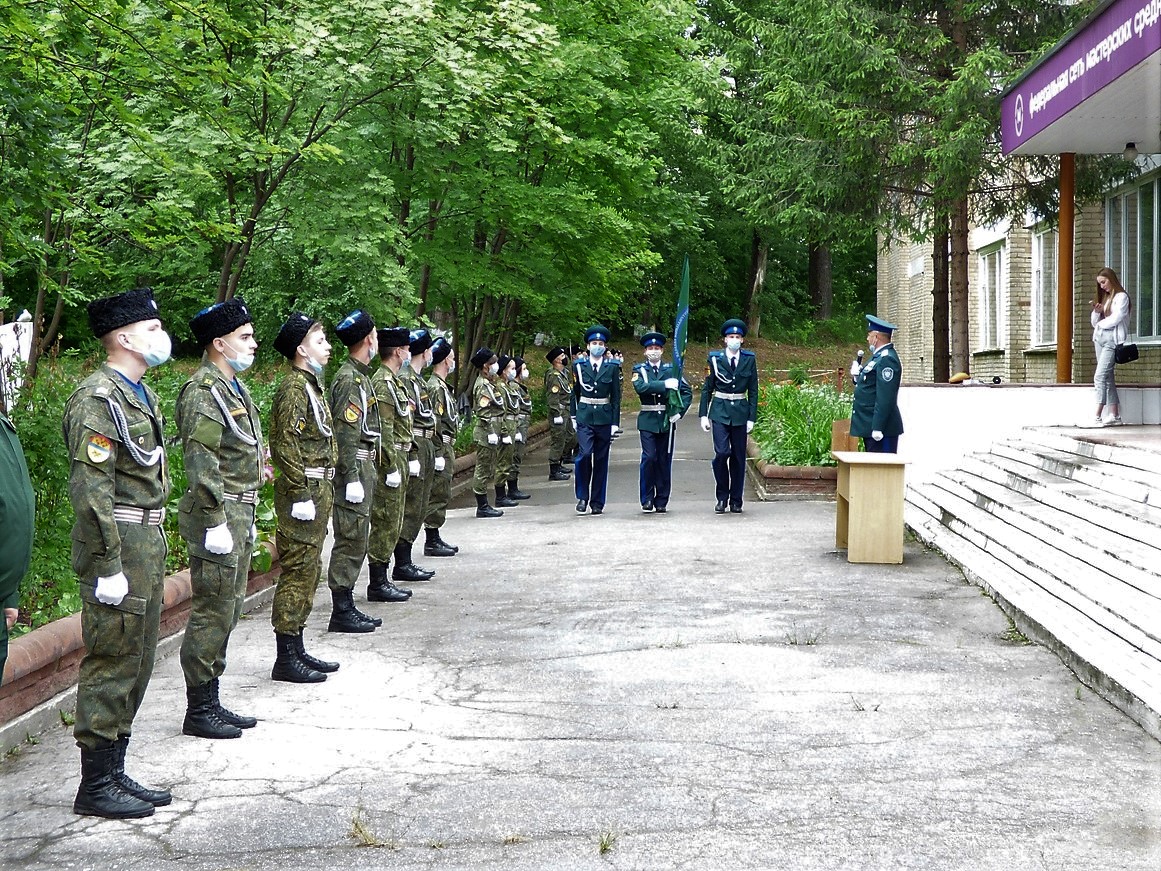 В Казачьем кадетском корпусе г. Златоуста вручили дипломы выпускникам