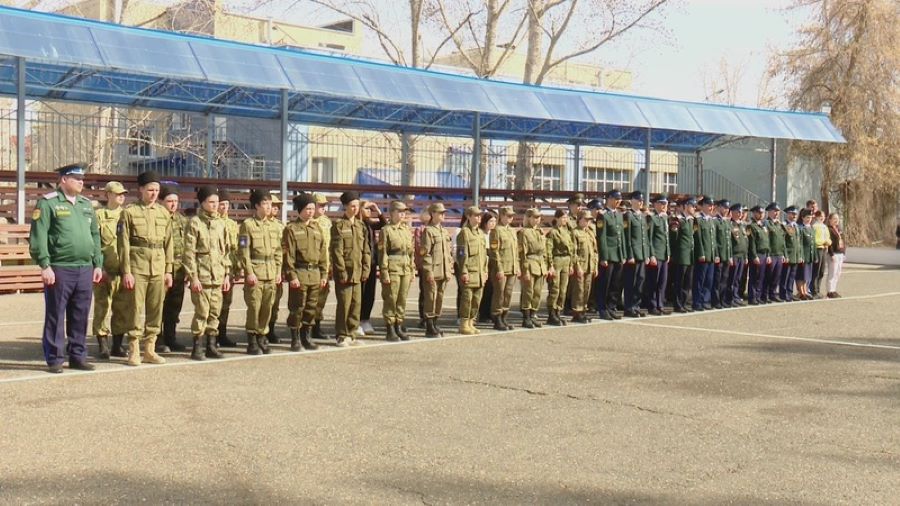 Межрегиональный слет юных казаков стартовал в Оренбурге (ВИДЕО Россия-1 Оренбург) Межрегиональный слет юных казаков стартовал в Оренбурге (ВИДЕО Россия-1 Оренбург)