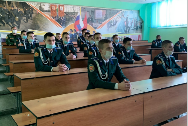 Екатеринбургские кадеты посетили видеоурок, посвященный Г.А. Речкалову