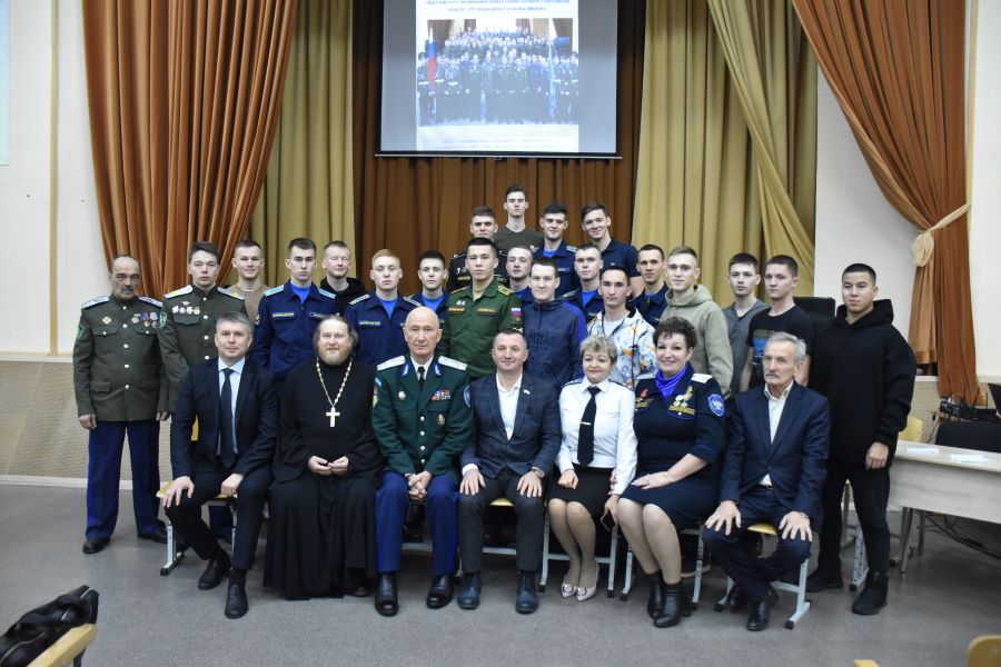 В.И. Романов: «Кадеты должны быть внутренне готовы поступать в военные училища»