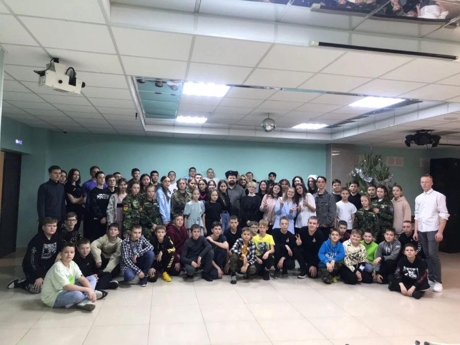Казачата Оренбуржья встретили Новый год в профильной лагерной смене Казачата Оренбуржья встретили Новый год в профильной лагерной смене