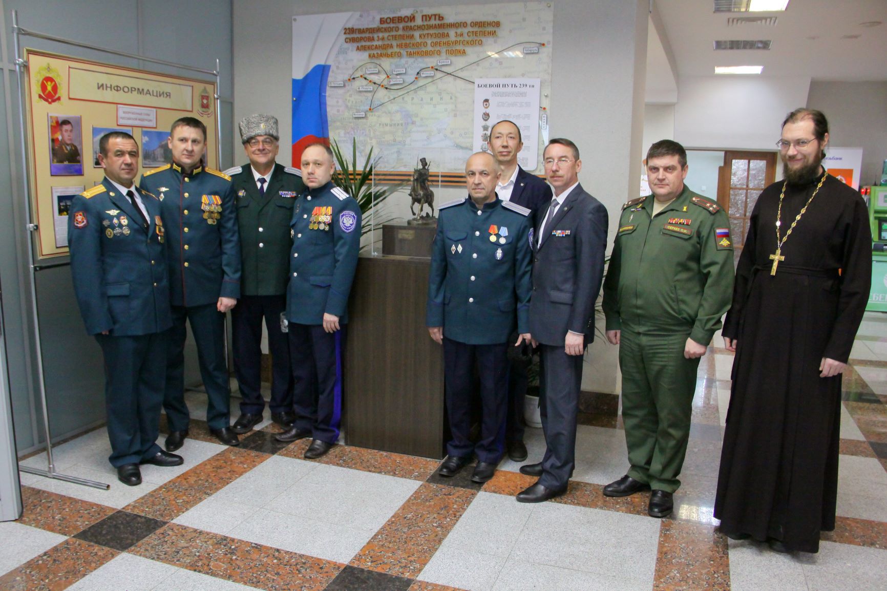 В Чебаркуле гвардейская дивизия чествовала лучших военнослужащих