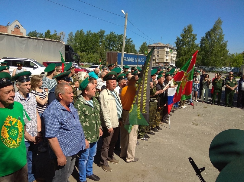В Златоусте казаки и кадеты посетили праздничные мероприятия, посвященные 103 годовщине создания Пограничных войск В Златоусте казаки и кадеты посетили праздничные мероприятия, посвященные 103 годовщине создания Пограничных войск