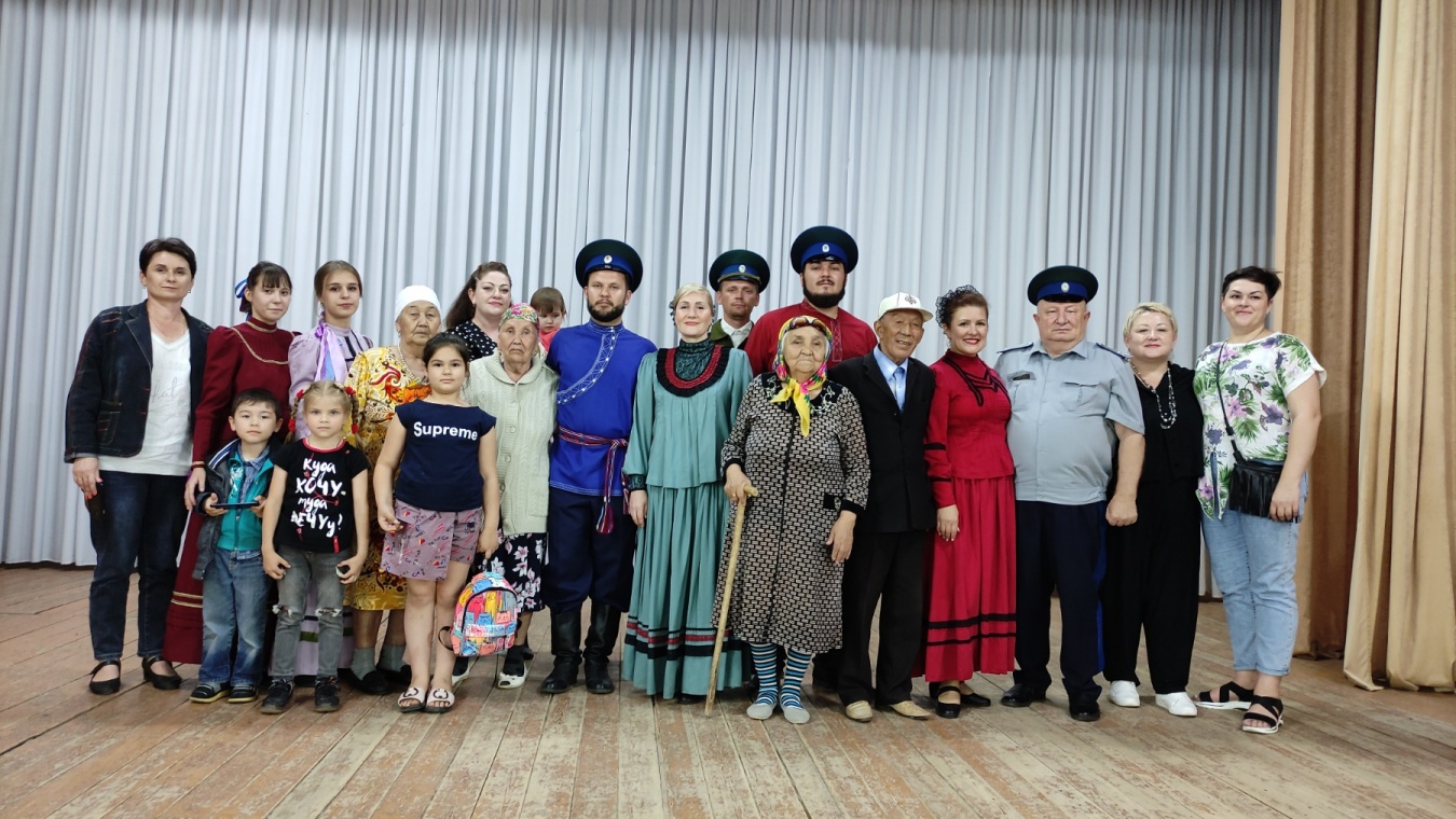 Юбилейные гастроли оренбургского ансамбля «Раздолье»