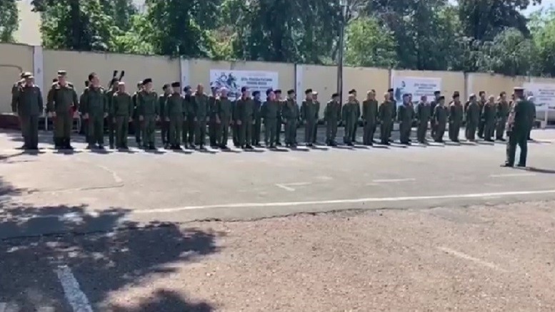 Казаки Оренбурга и области вновь отправились в Донбасс Казаки Оренбурга и области вновь отправились в Донбасс