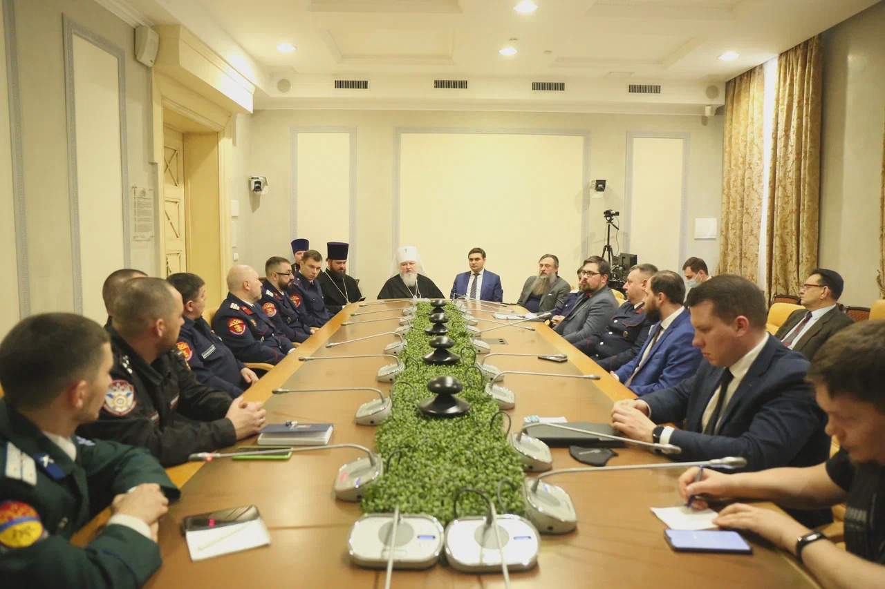 Представители Оренбургского казачьего войска выступили на конференции в Общественной палате