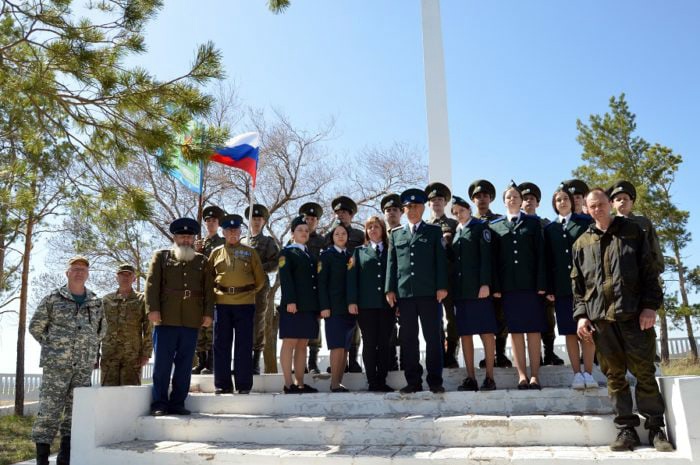 Ученики казачьих кадетских классов и казаки почтили память казаков, погибших в ходе Салмышского боя (26 апреля 1918 г.)