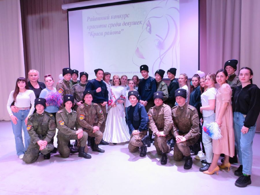 Студентка казачьего кадетского корпуса стала «Красой района» в Верхнеуральске Студентка казачьего кадетского корпуса стала «Красой района» в Верхнеуральске
