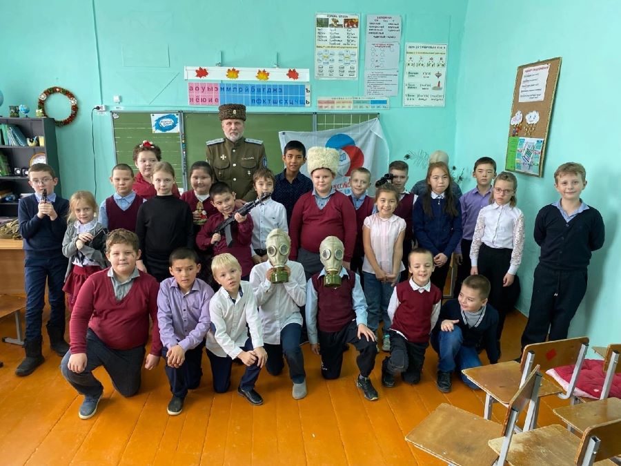 В школе поселка Челябинской области прошел Урок атамана В школе поселка Челябинской области прошел Урок атамана