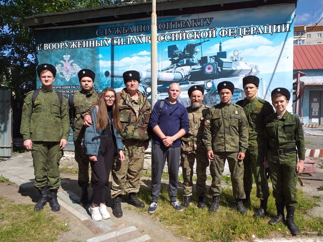 Казачий военно-патриотический клуб «Доблесть» проводил своего выпускника в армию Казачий военно-патриотический клуб «Доблесть» проводил своего выпускника в армию