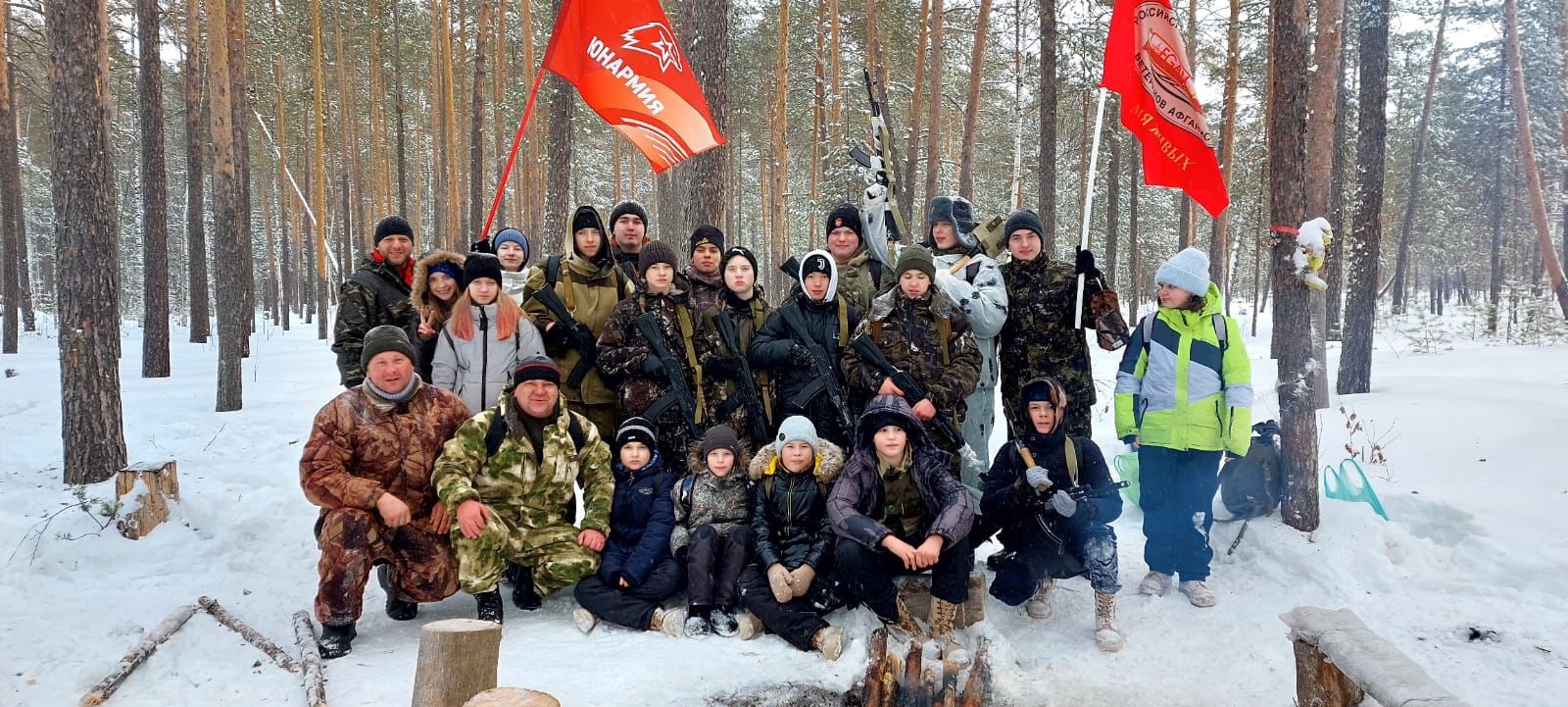 В память о победе в Сталинградской битве казачата совершили полевой выход В память о победе в Сталинградской битве казачата совершили полевой выход