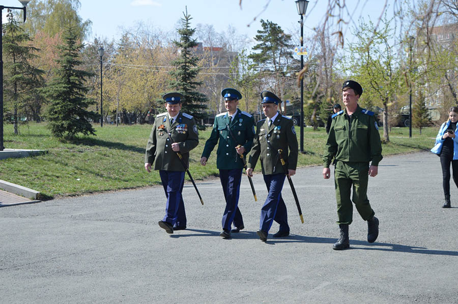 В Челябинске казаки помогли с проведением фестиваля «Весна Победы» В Челябинске казаки помогли с проведением фестиваля «Весна Победы»