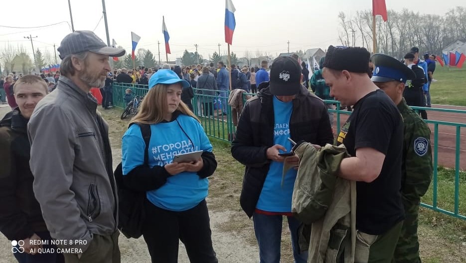 Еманжелинские казаки несли службу по охране общественного порядка в праздничный день