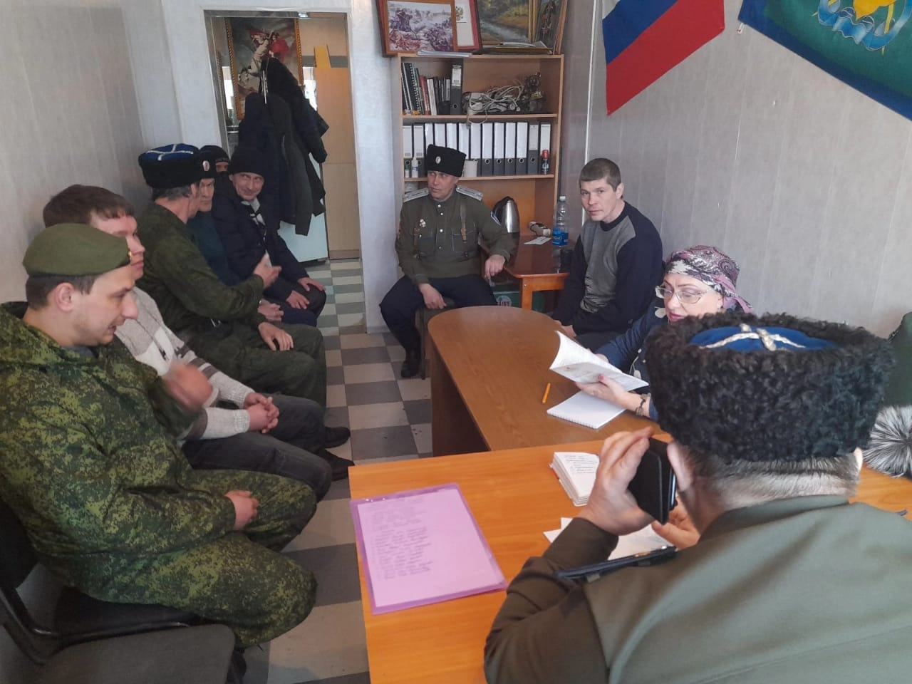 В Бугуруслане Оренбургской области прошел сбор казаков В Бугуруслане Оренбургской области прошел сбор казаков
