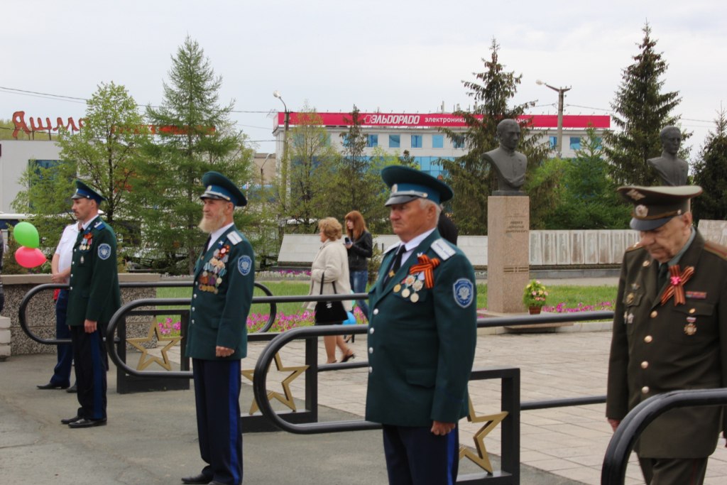 IQg8EOUL-3w.jpg